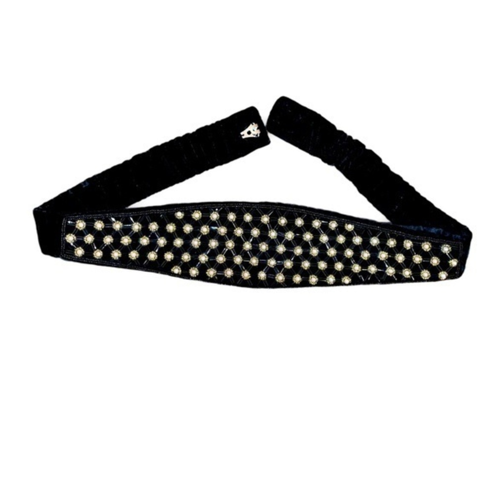 Vintage 80’s black velvet pearl belt